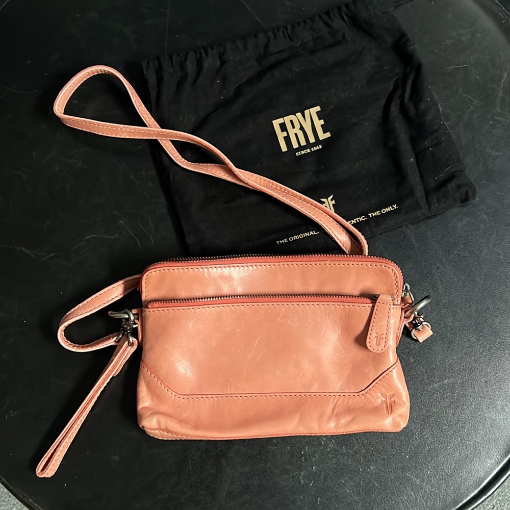 NWOT, Frye Melissa Crossbody and Wristlet
